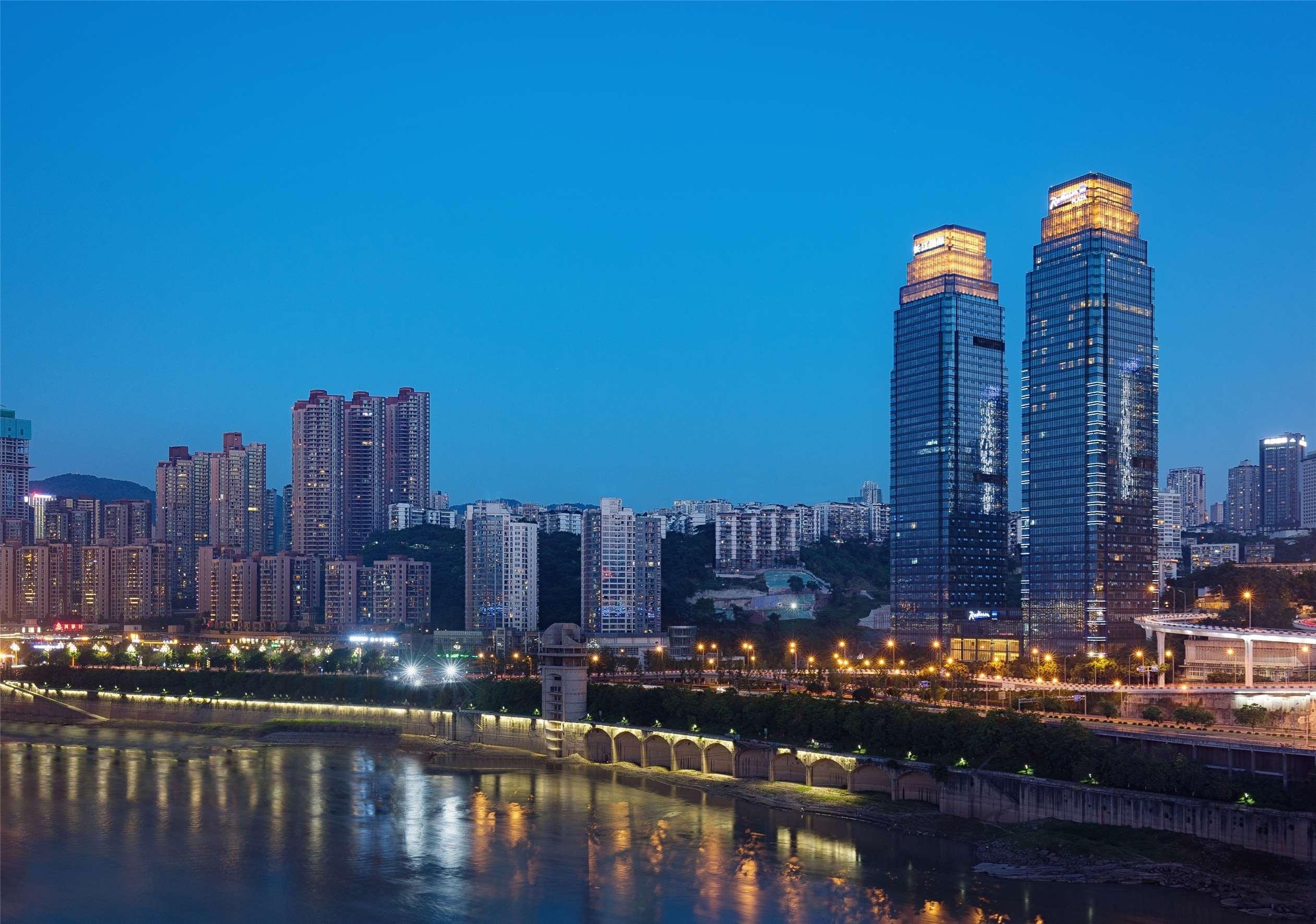 Radisson Blu Plaza Chongqing - Free 2 Bottle Of Local Beer Per Room During Stay Экстерьер фото